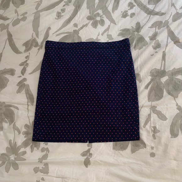 JCREW FACTORY cotton size 12P “The Pencil Skirt” in navy blu w/ red polka dots. - Picture 5 of 12